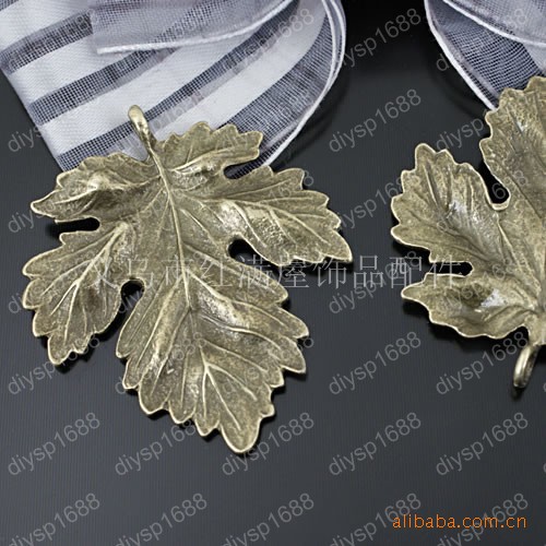 Fall Entertaining |  Vine Grape Leaf Dish, Orange Dining & Entertaining Fall Entertaining